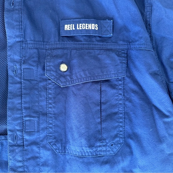 🌼 REEL Legends blue collar shirt 🌼5/$15🌼 - Picture 2 of 6
